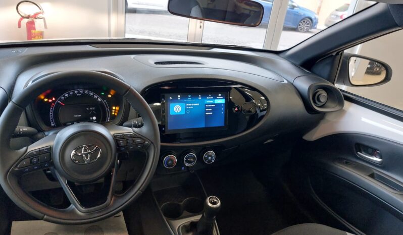 TOYOTA AYGO X 1.0 ACTIVE completo